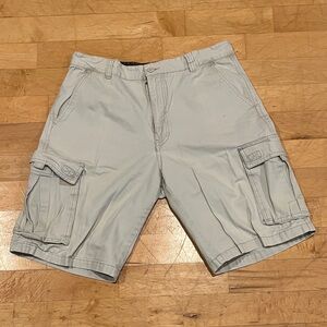 Men's Classic Cream Cargo Shorts